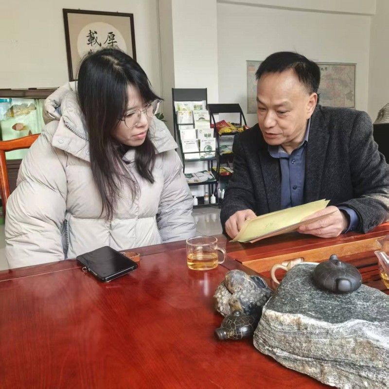 Gospodin Cao iz Zhejianga posjetio je tvornicu za hranu Baosheng za inspekciju